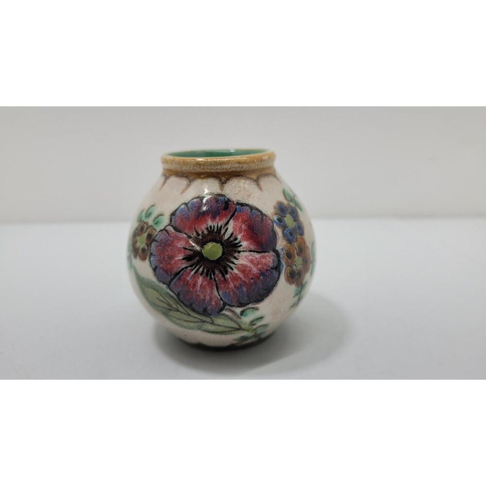 EARLY GOUDA HOLLAND VASE - FLOWER DESIGN- 3" INCHES TALL Signed & Sticker 366